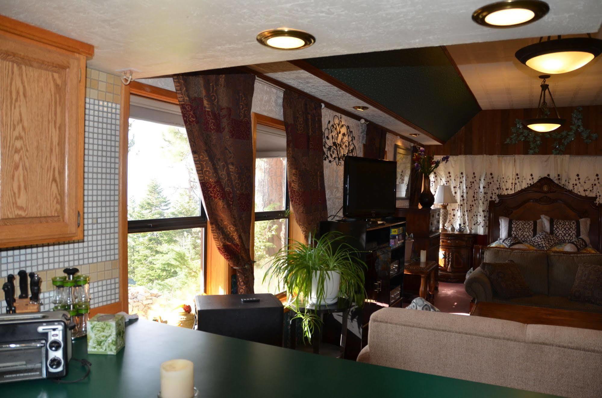 Where Eagles Fly Bed & Breakfast Elk Point Eksteriør billede