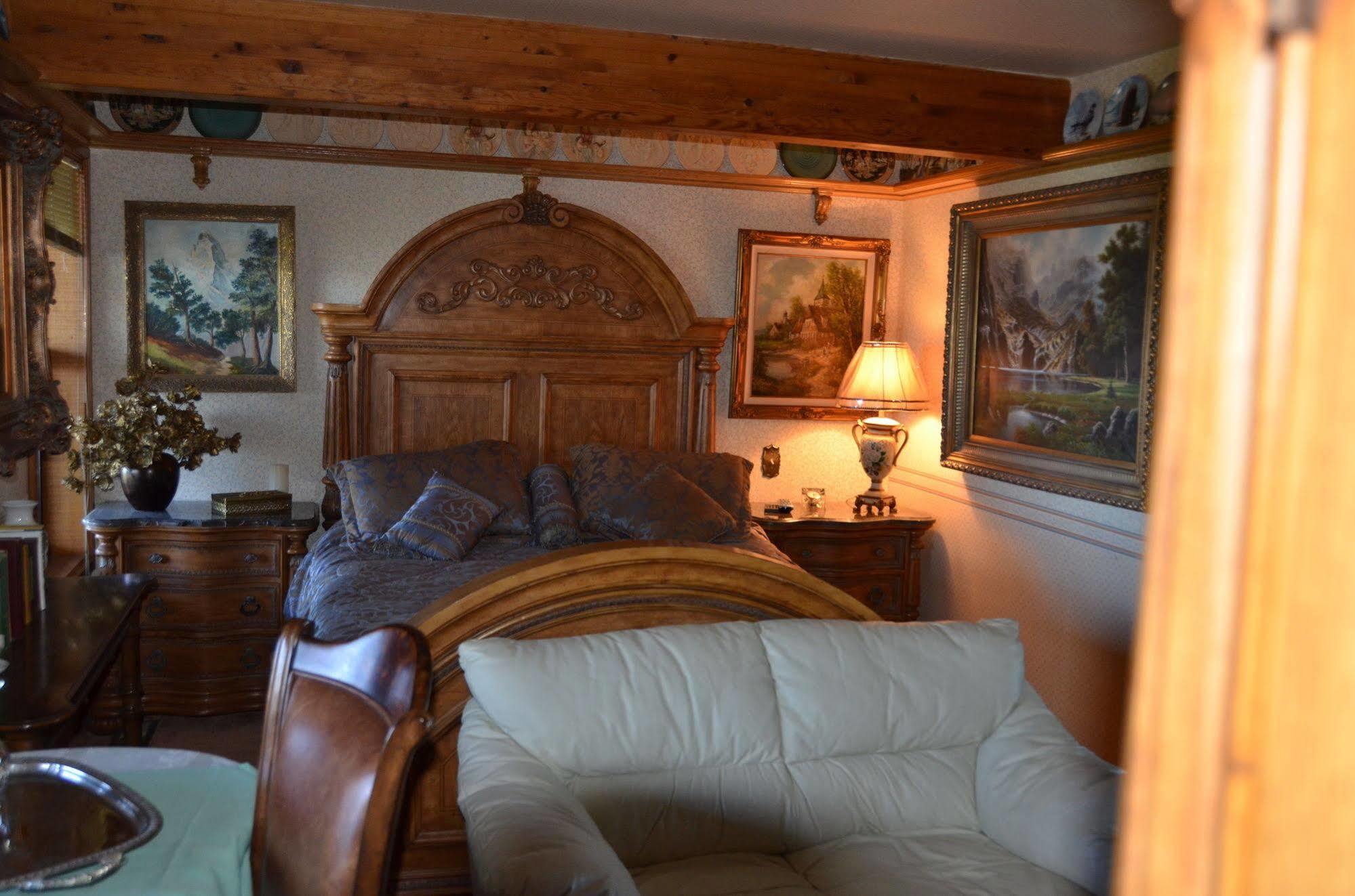 Where Eagles Fly Bed & Breakfast Elk Point Eksteriør billede